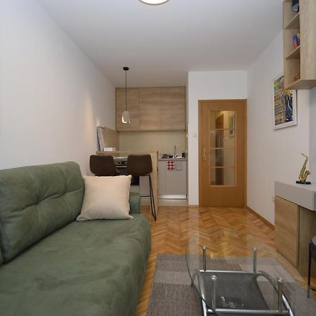 Studio Apartment Art Zone Podgorica Luaran gambar