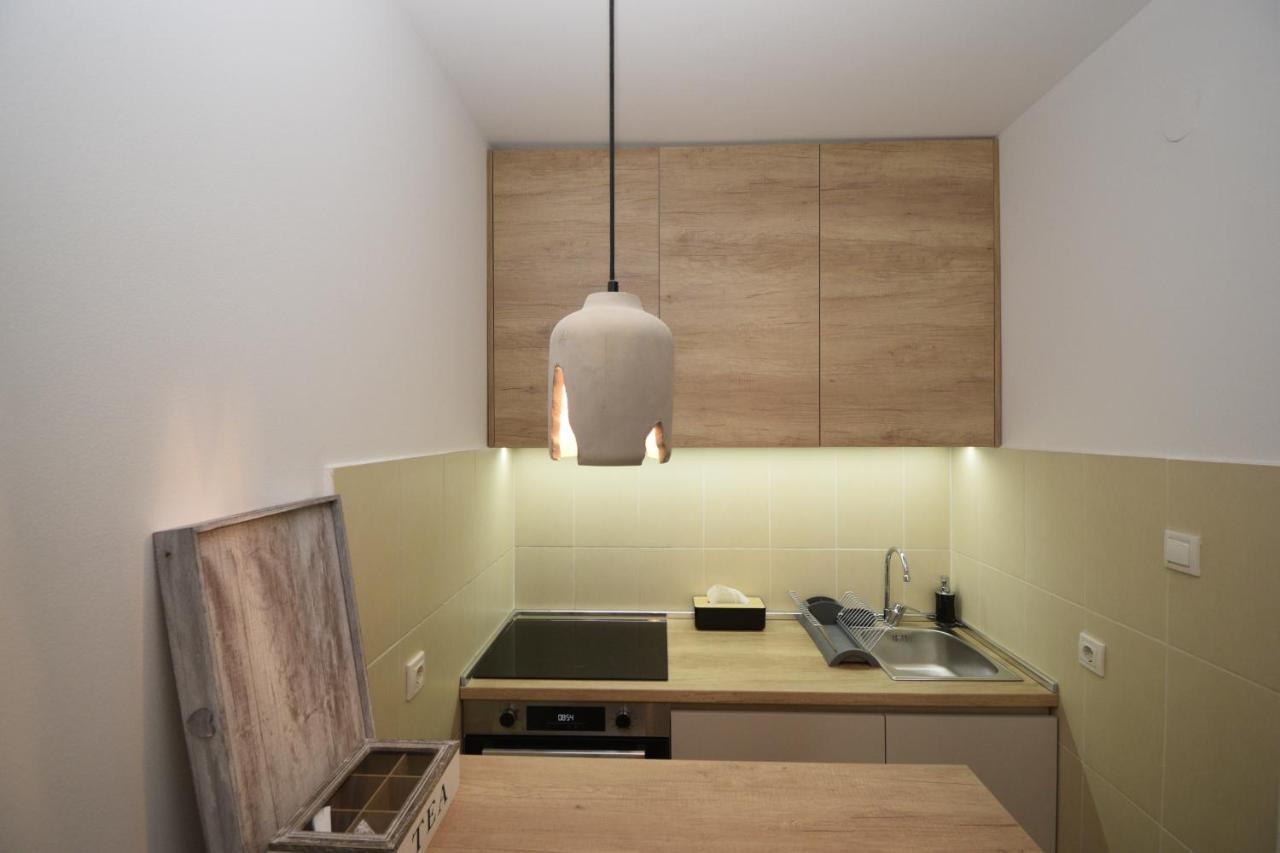 Studio Apartment Art Zone Podgorica Luaran gambar